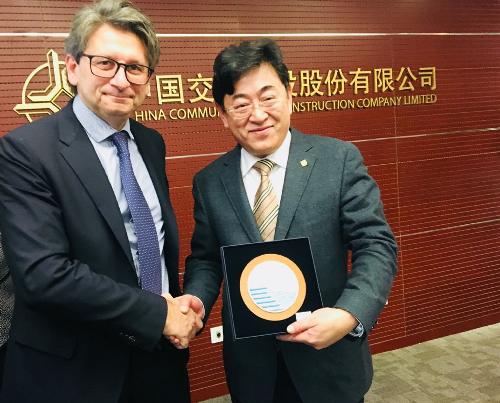 Zeno D'Agostino (Presidente Autorità sistema portuale Mare Adriatico Orientale) con Sun Ziyu (Vicepresidente China Communications Construction Company Limited - CCCC) - Pechino 04/12/2017